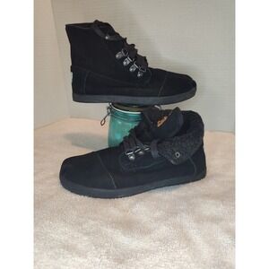 Toms Suede Uppers Chukka Style Lace up Black, New without Box Size-7.5 Boots